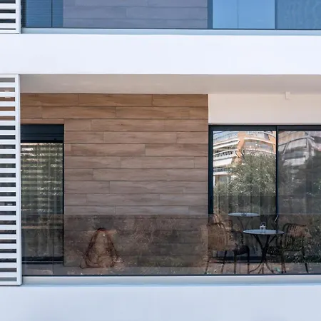 Azure Waves, Exclusive Apartman